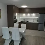 Deluxe 3 Άγιος Κωνσταντίνος και Ελένη